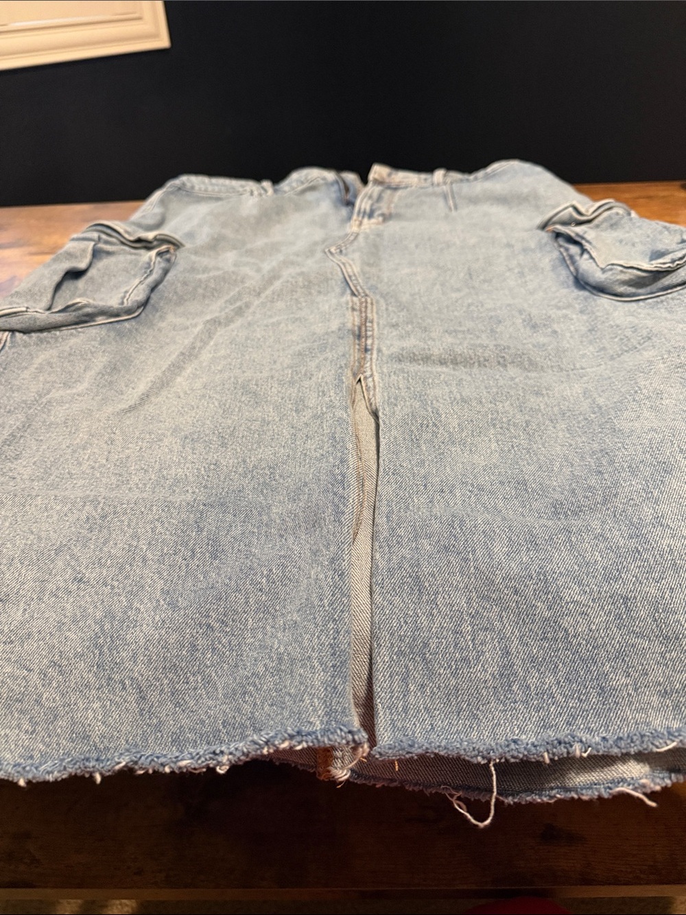 Good American Light Blue Denim Cargo Midi Skirt - Picture 6 of 6